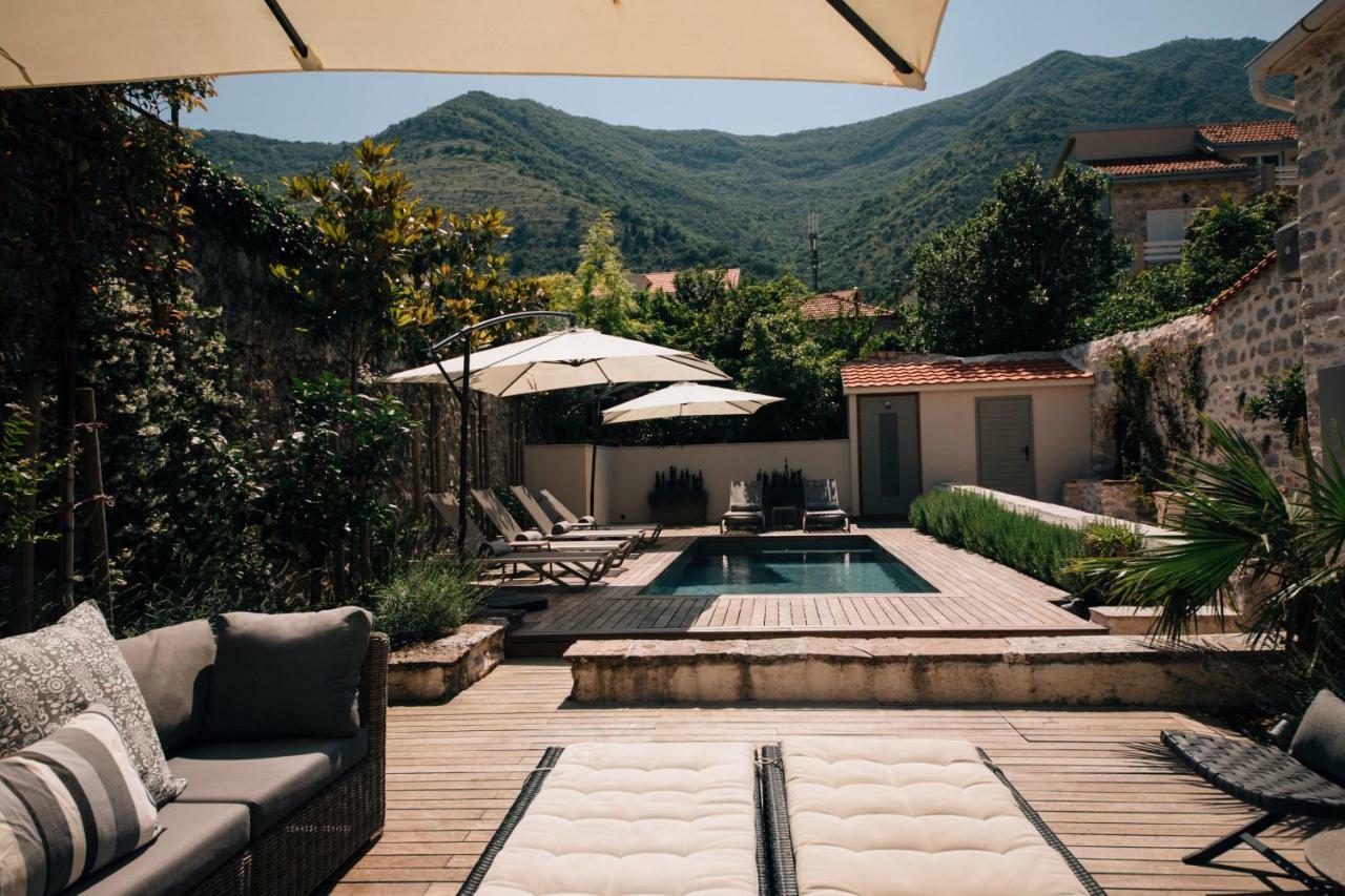 Palazzo Sbutega Bed & Breakfast 4*